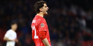 Ο Κωνσταντής Τζολάκη με τη φανέλα της Εθνικής Ελλάδας