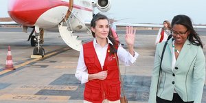 Η βασίλισσα Λετίθια με το παντελόνι από τα Mango που θα φοράτε από τώρα μέχρι και το καλοκαιρί -Στιλάτο και άνετο