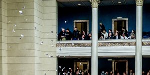 Τρικάκια στη Βουλή κατά την ομιλία Μητσοτάκη