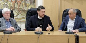 Ο περιφερειάρχης Αττικής Νίκος Χαρδαλιάς στα Μέγαρα