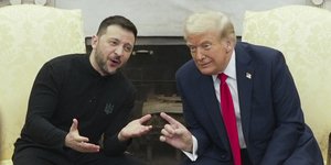 Ζελένσκι και Τραμπ χαμογελούν