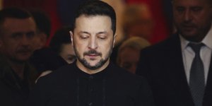 Ο Πρόεδρος της Ουκρανίας Βολοντίμιρ Ζελένσκι κατά τη διάρκεια της συνόδου κορυφής των Ευρωπαίων ηγετών που φιλοξενήθηκε από τον πρωθυπουργό της Βρετανίας στο Λονδίνο