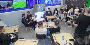 Πάμε Στοίχημα Football Party by Gazzetta σε κατάστημα ΟΠΑΠ της Νέας Σμύρνης