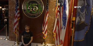 Ο ακτιβιστής που συνελήφθη στον Πύργο Τραμπ