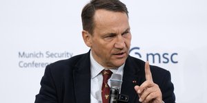 Ο Πολωνός ΥΠΕΞ Ράντοσλαβ Σικόρσκι