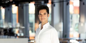  Γιάννης Ασσαέλ