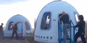 Η γκάφα με την πόρτα της κάψουλας 