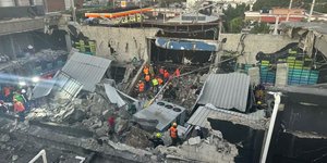 Σοκ στον Αγιο Δομίνικο από την κατάρρευση οροφής σε κλαμπ