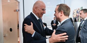 Ο Νίκος Δένδιας με τον Γάλλο ομόλογό του Σεμπαστιάν Λεκορνί