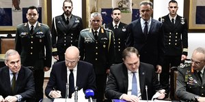 Ο Νίκος Δένδιας στο X