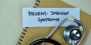 Επτάχρονο κορίτσι θεραπεύτηκε από μία εξαιρετικά σπάνια δερματική πάθηση