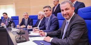 Ο υπουργός Υποδομών και Μεταφορών, Χρήστος Δήμας και o Πρόεδρος και Διευθύνων Σύμβουλος του Ομίλου AKTOR, Αλέξανδρος Εξάρχου