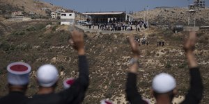 Δρούζοι στην Συρία επικοινωνούν με τους Δρούζους στα υψίπεδα του Γκολάν