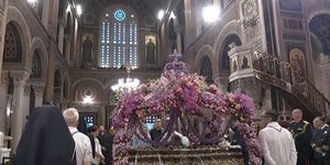 Προσκύνημα του Επιταφίου στην Μητρόπολη Αθηνών