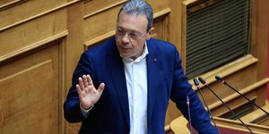 Ο Σωκράτης Φάμελλος στη Βουλή