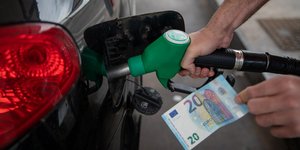 Ανεφοδιασμός αυτοκινήτου