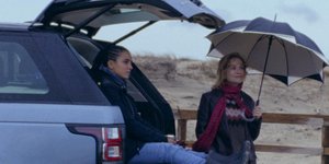 Ασυνήθιστες Φίλες (La Prisonnière de Bordeaux /Visiting Hours)