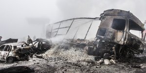 καμενα ιχ και φορτηγο 