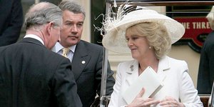 Η βασίλισσα Καμίλα φόρεσε ξανά το νυφικό της για την 20ή επέτειο του γάμου με τον Κάρολο