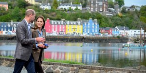 Πρίγκιπας Γουίλιαμ και Κέιτ Μίντλετον περπατούν στη Σκωτία