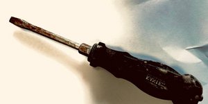 Το κατσαβίδι του 51χρονου στο Κορωπί