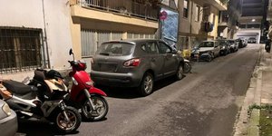 Παρκαρισμένα αυτοκίνητα 