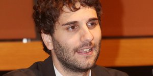 Ο Κωνσταντίνος Χαρδαβέλλας μιλάει για την απώλεια του πατέρα του, Κώστα