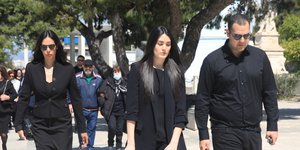 Εύη Βατίδου, Μάιρα και Χρίστος Κούγιας στο μνημόσυνο του Αλέξη Κούγια