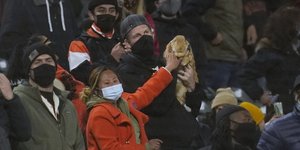 Το viral κουνέλι σε αγώνα μπέιζμπολ