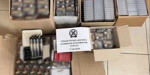 Οι κροτίδες που εντοπίστηκαν σε καταστήματα