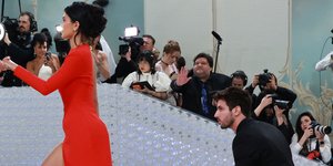 Η Κάιλι Τζένερ και το μοντέλο από την Ιταλία στο Met Gala 2023 