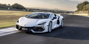 Lamborghini Revuelto