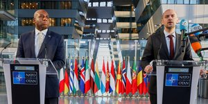 Οι υπουργοί Εξωτερικών του Ηνωμένου Βασιλείου, Ντέιβιντ Λάμι και της Γαλλίας, Ζαν-Νοέλ Μπαρό