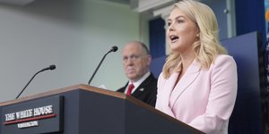 Η εκπρόσωπος του Λευκού Οίκου, Καρολάιν Λεβίτ