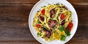 Μοναστηριακή συνταγή με μακαρόνια και χταπόδι