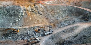 Επιχειρήσεις