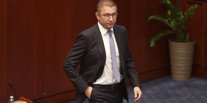 Ο Χρίστιαν Μίτσκοσκι περπατα