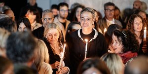 Ο Κυριάκος Μητσοτάκης με την Μαρέβα σε εκκλησία για την Ανάσταση