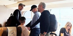 Στην Τήνο με το πλοίο της γραμμής ο πρωθυπουργός Κ. Μητσοτάκης 