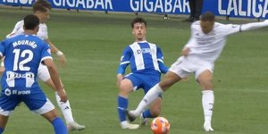 Το φάουλ για το οποίο πήρε κόκκινη κάρτα ο Εμπαπέ