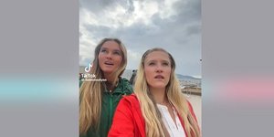 Η Αμερικανίδα Tiktoker με το όνομα Nolyn Bartholomew εντυπωσιάστηκε από την Ελλάδα