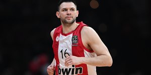 Ο Κώστας Παπανικολάου, Ολυμπιακός