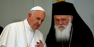 Στιγμιότυπο από την συνάντηση του Πάπα Φραγκίσκου με τον Αρχιεπίσκοπο Ιερώνυμο το 2016