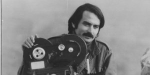 Λάκης Παπαστάθης 