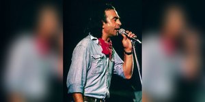 Έτσι απογειώθηκε η καριέρα του σπουδαίου Νίκου Παπάζογλου