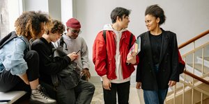 Οι σχολικές εμπειρίες μπορεί να συμβάλλουν στο σωματικό βάρος ενός ατόμου αργότερα στη ζωή του / PEXELS