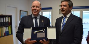 Ο πρίγκιπας Αλβέρτος του Μονακό ανακηρύχθηκε επίτιμος δημότης Ελαφονήσου