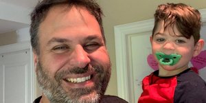 Ο Τέρι Πυροβολάκης με τον γιο του Μάικλ