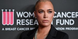 Η ριάλιτι σταρ Τέντι Μέλενκαμπ σε εκδήλωση για τον καρκίνο 