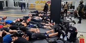 Ρώσοι αστυνομικοί εισέβαλαν σε γυμναστήριο στην Μόσχα